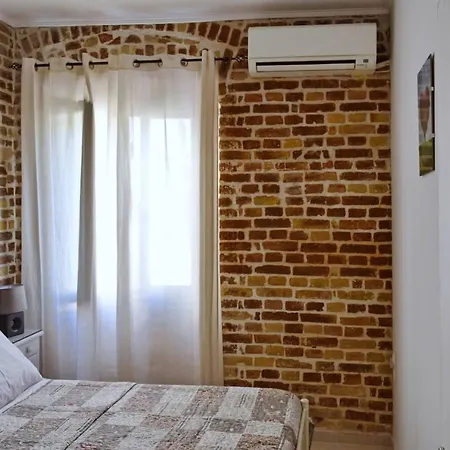 Anna's * Corfu (city)